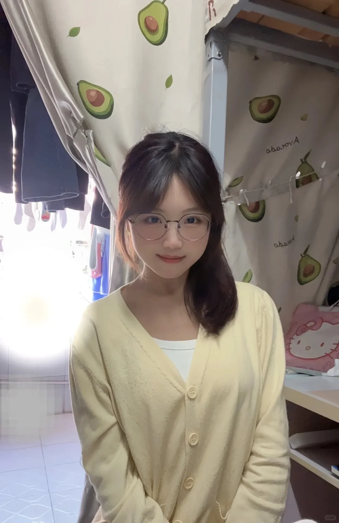 女大～蹲📷