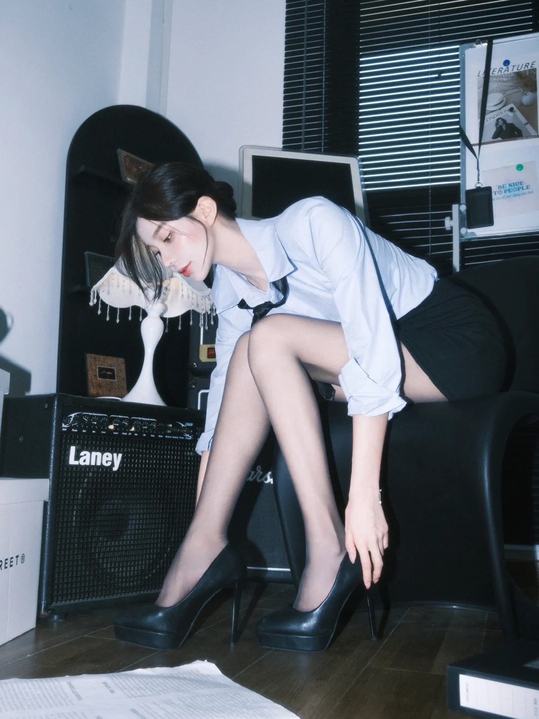 office lady👩🏻‍🏫