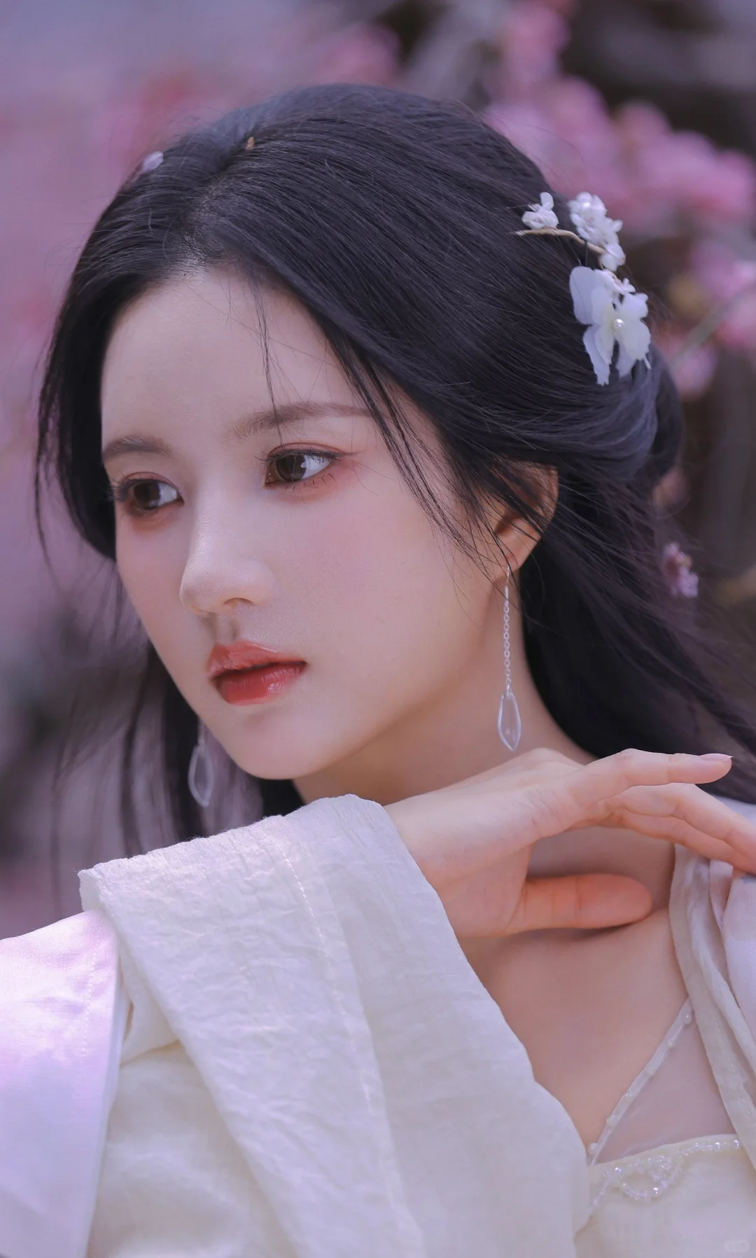 「刘些宁」 • 桃花美人