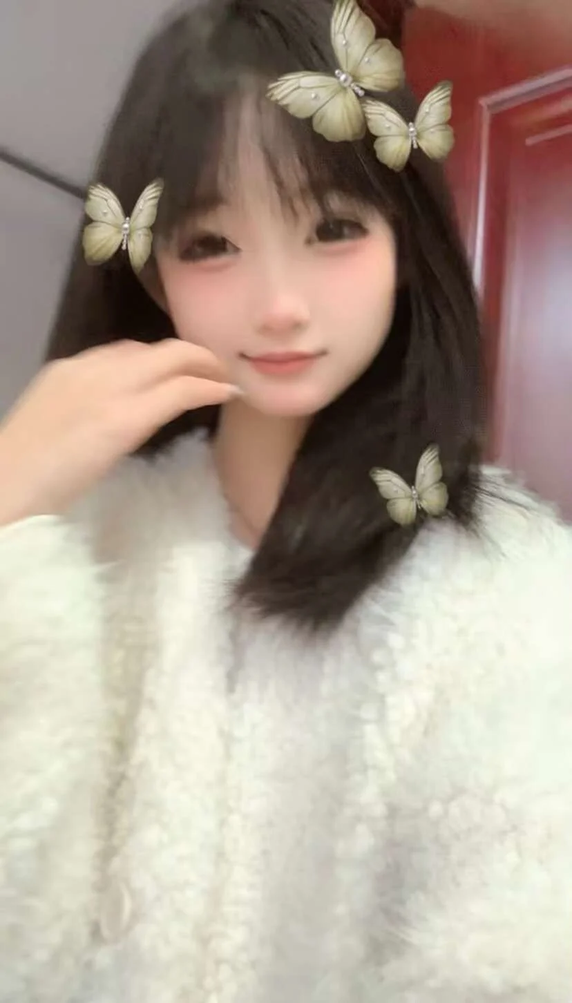 16岁的萌妹子 大家喜欢吗