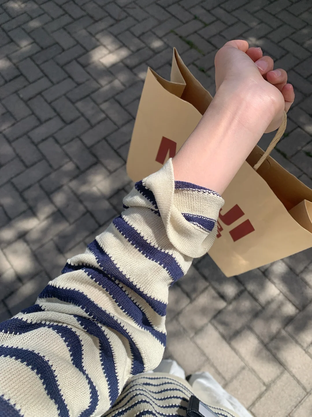 第一次穿，进太庙吧！