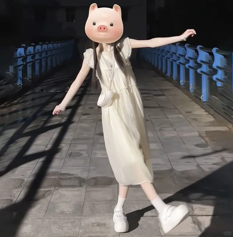 法式甜美初恋复古小飞袖杏色连衣裙女夏季新