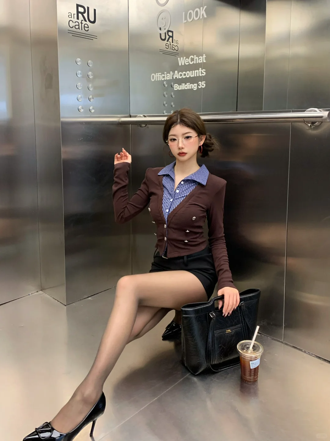 可露丽风| 是想引起我的注意吗？