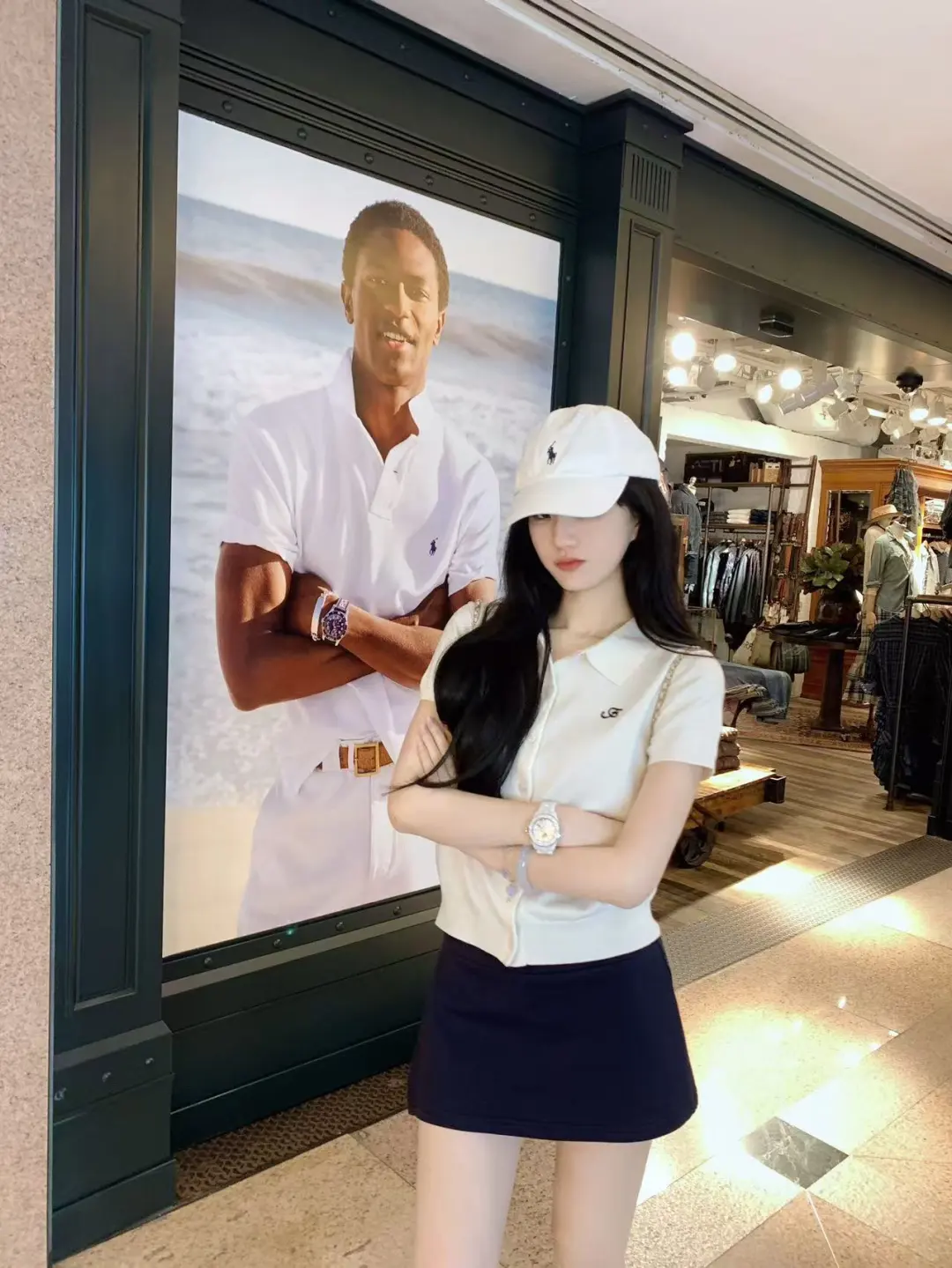 穿上Polo衫变身青春女大！！