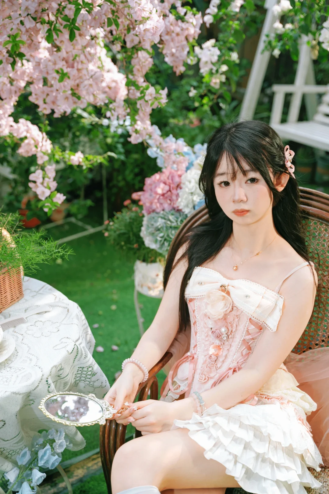 花与少女的邂逅｜和三角梅拍一组轻私房吧~