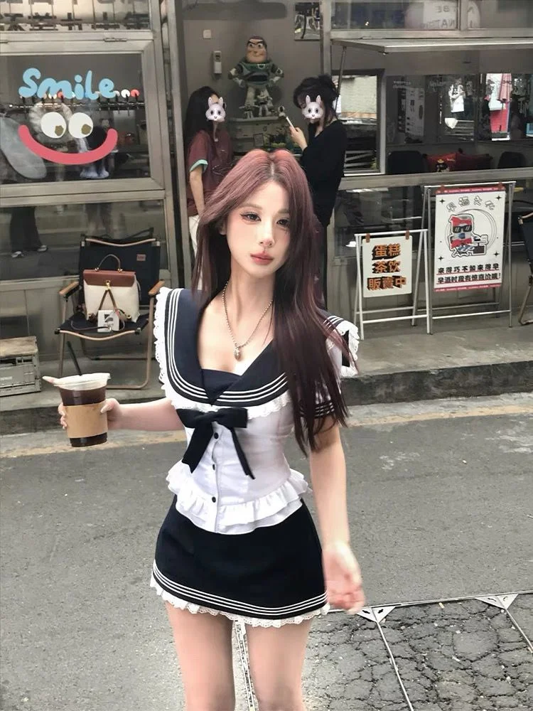 纯欲辣妹穿搭修身两件套