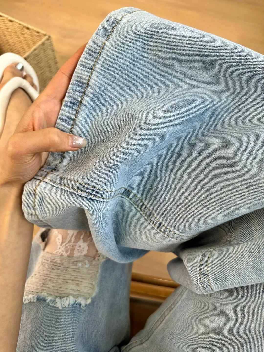 ！！适合夏天的蕾丝破洞直筒牛仔裤啊啊！！