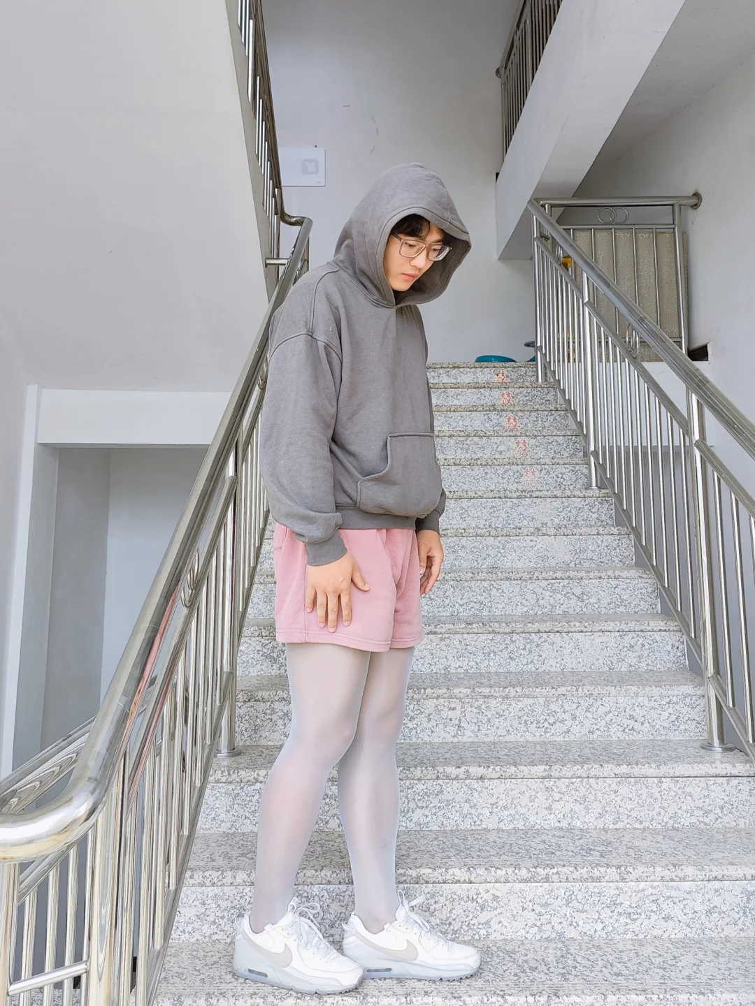 不同季节和体重下的白丝穿搭。