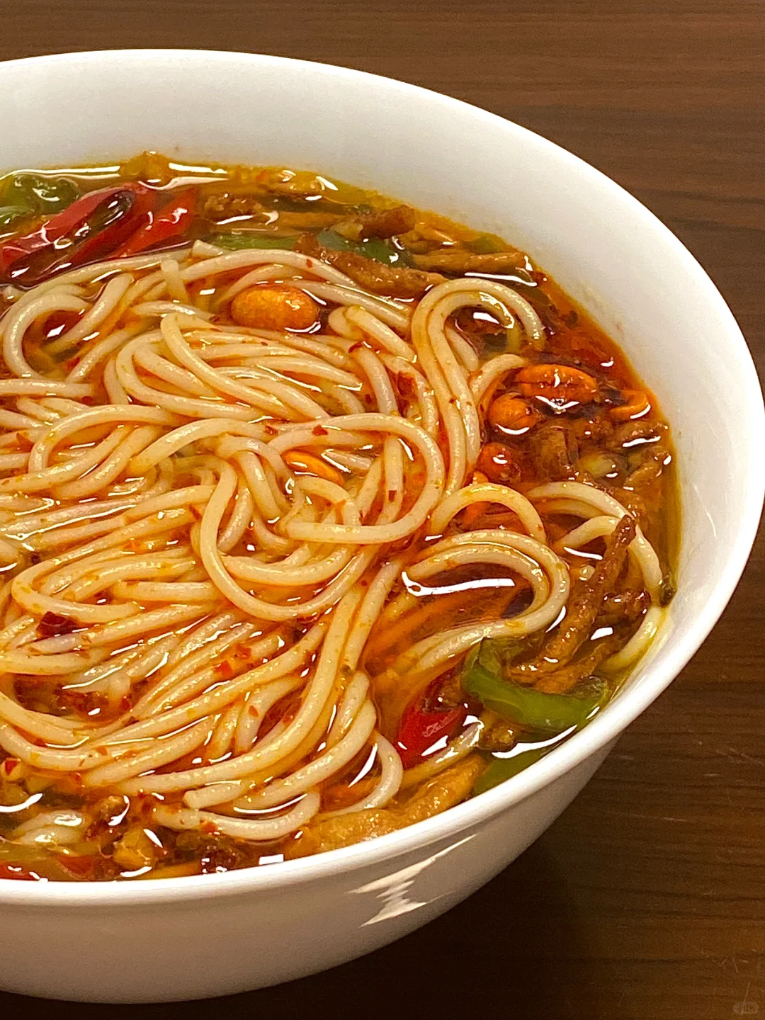 一人食吃什么｜双椒肉丝面！‍