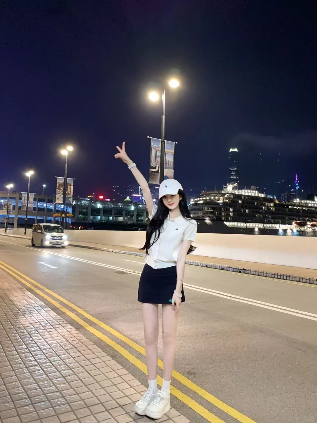 穿上Polo衫变身青春女大！！