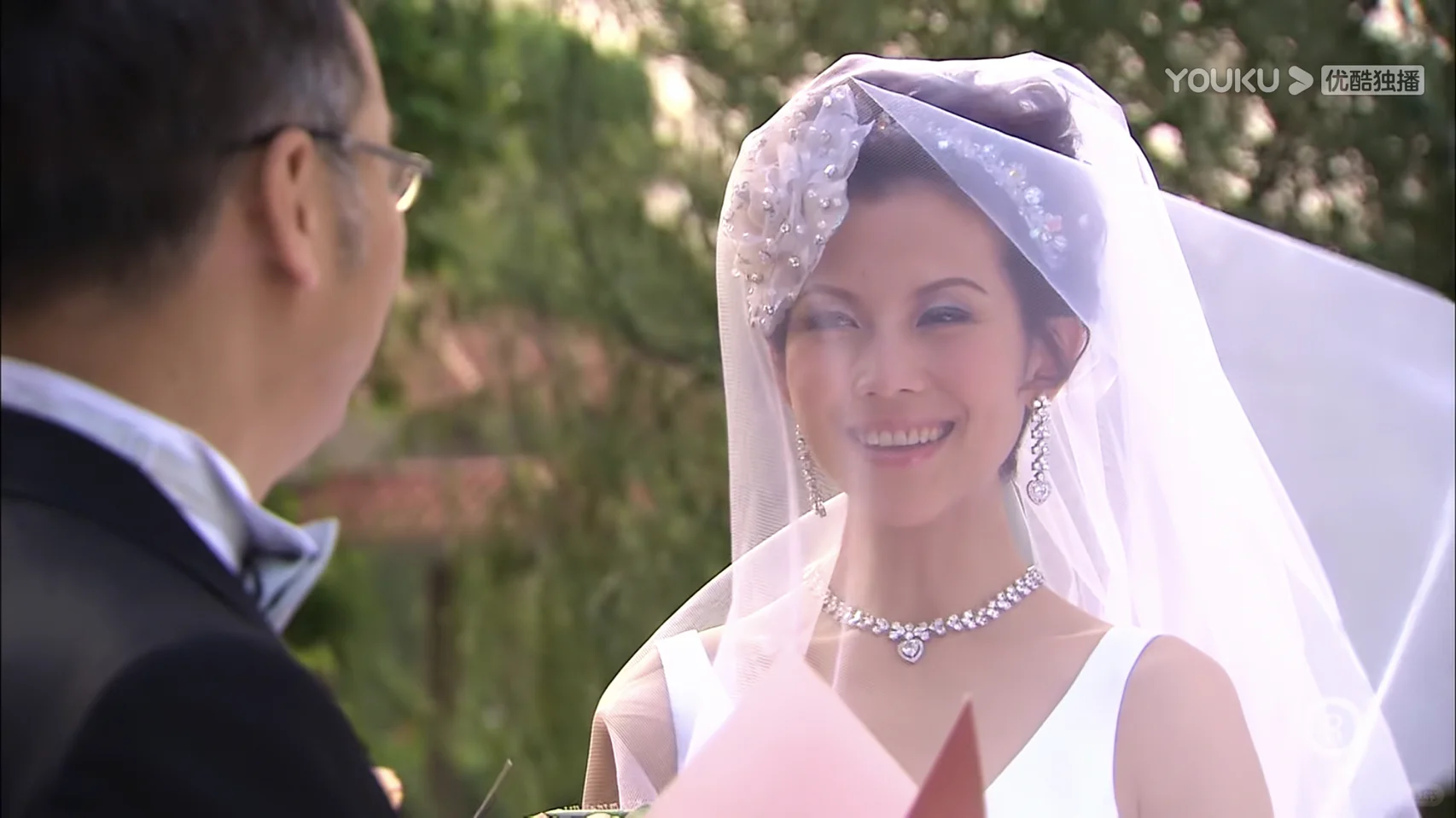 活生生的女人味