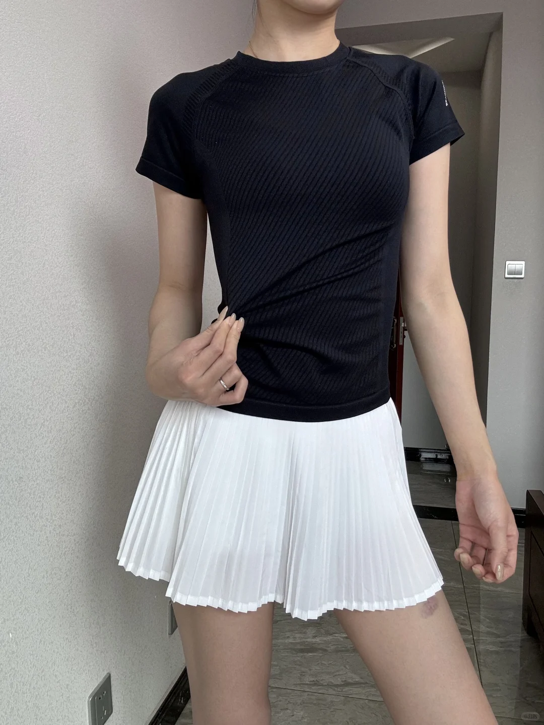 对不起Lulu⁉️改版三次的国产瑜伽服太显瘦啦