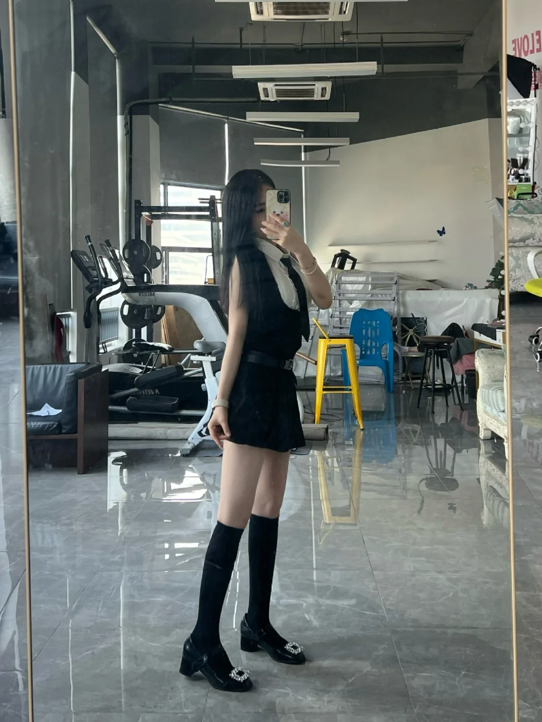 谁能拒绝黑色小腿袜啊