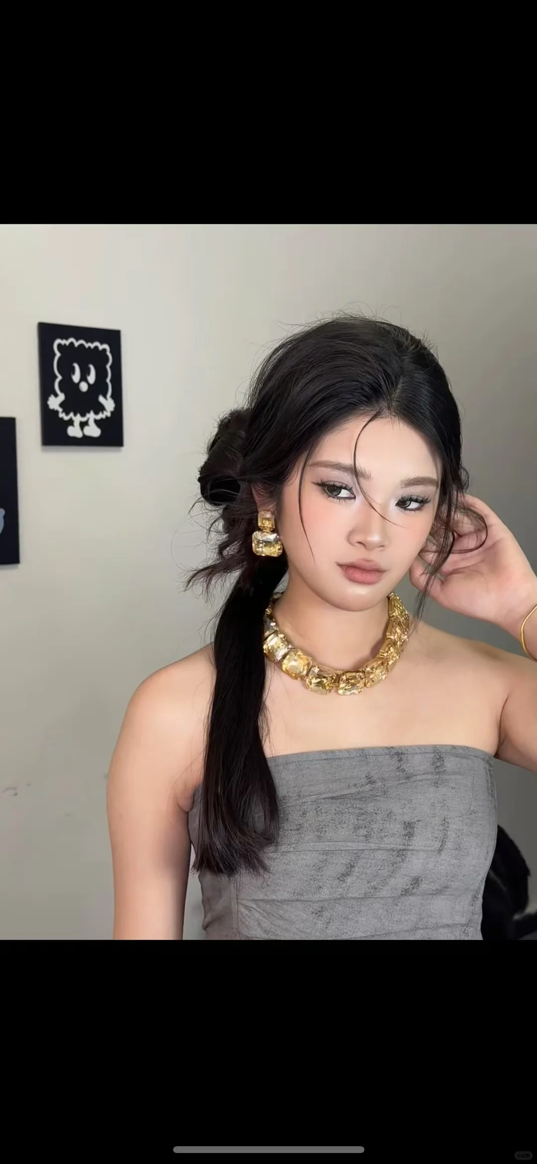 辣妹气场全开的妆造