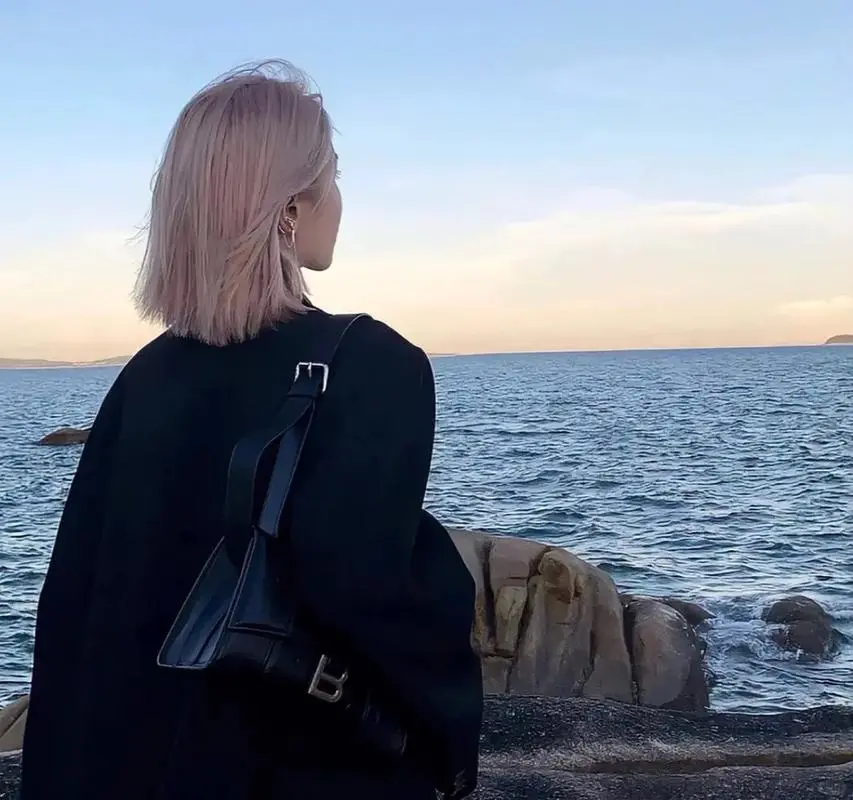 笑死了，一个月2万块。