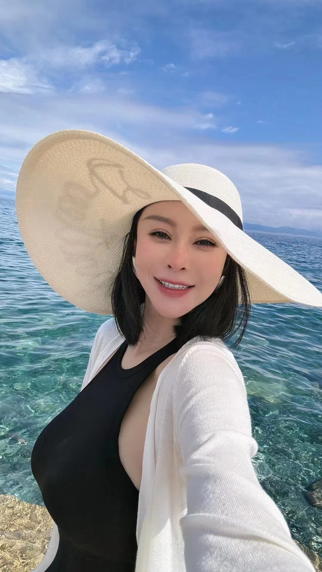 ️42岁又如何，老娘至死是少女！