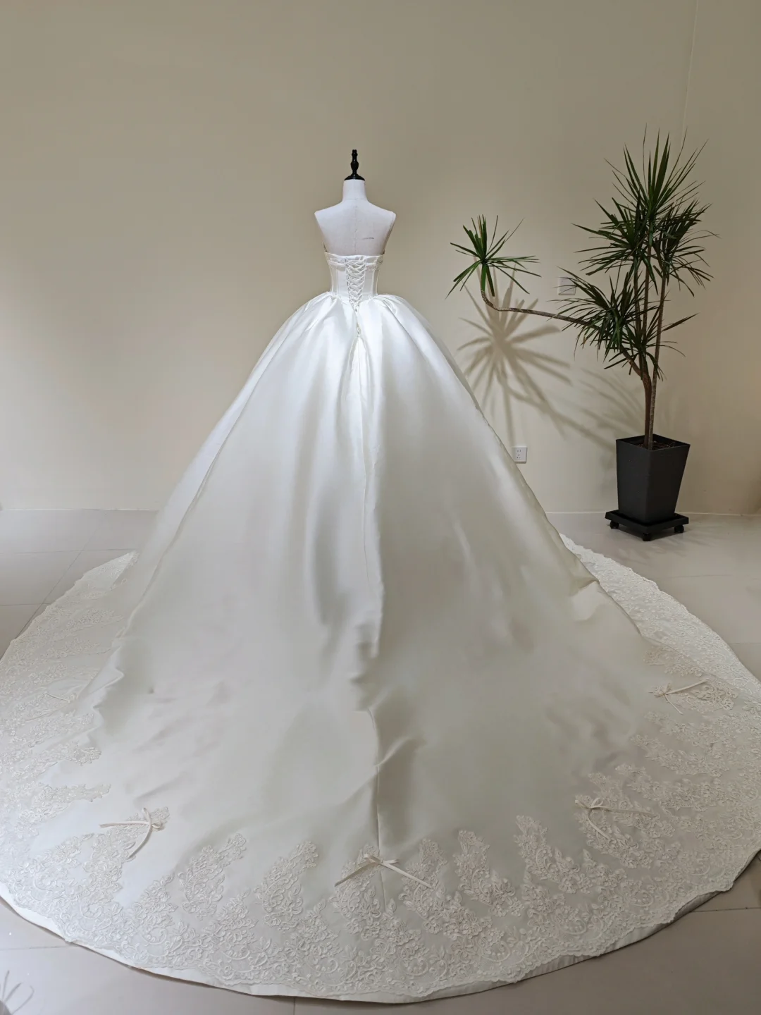 浪漫的复古蕾丝婚纱【可可】｜成都婚纱
