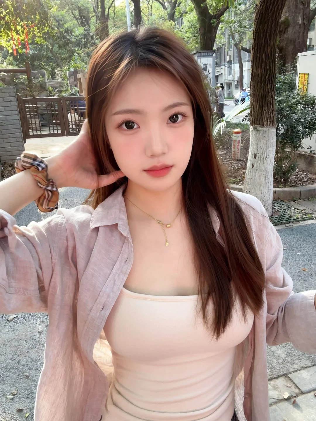 好绝的吊带！