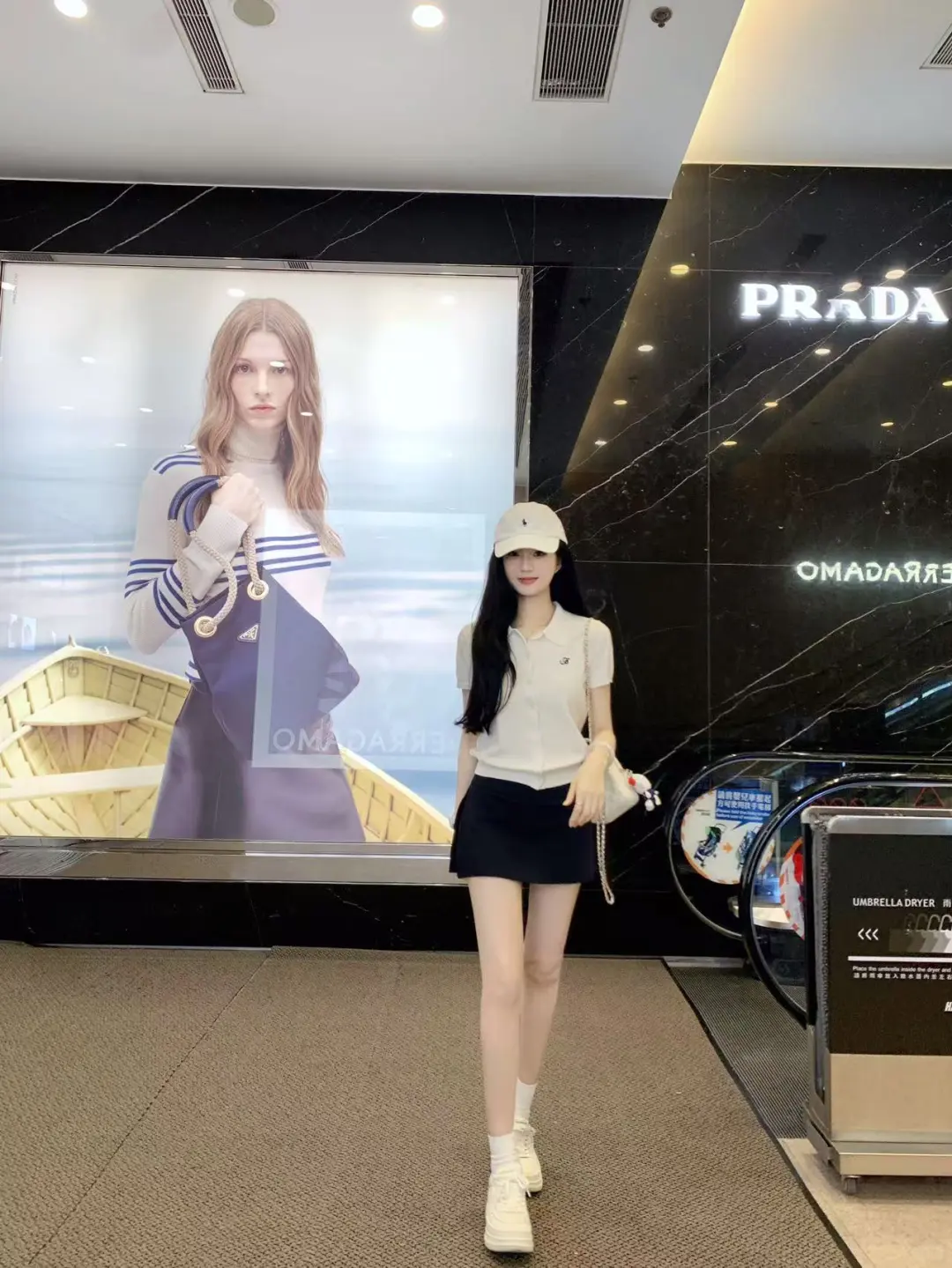 穿上Polo衫变身青春女大！！