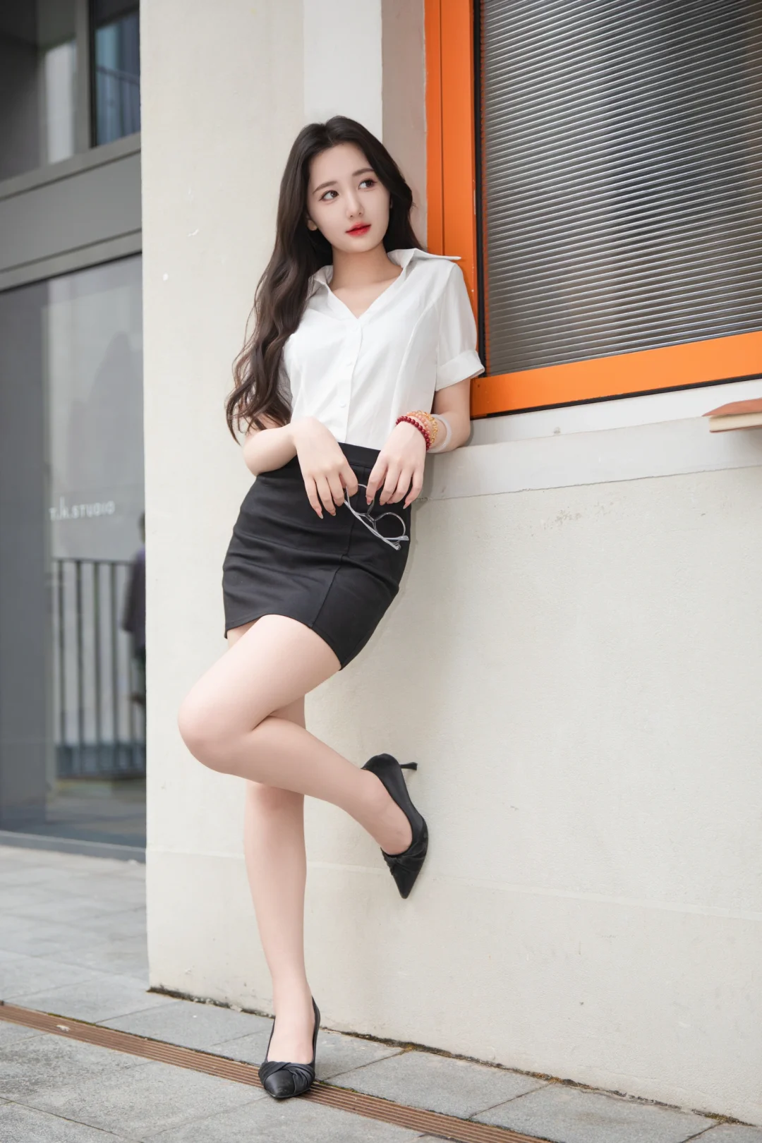 街拍女秘书2