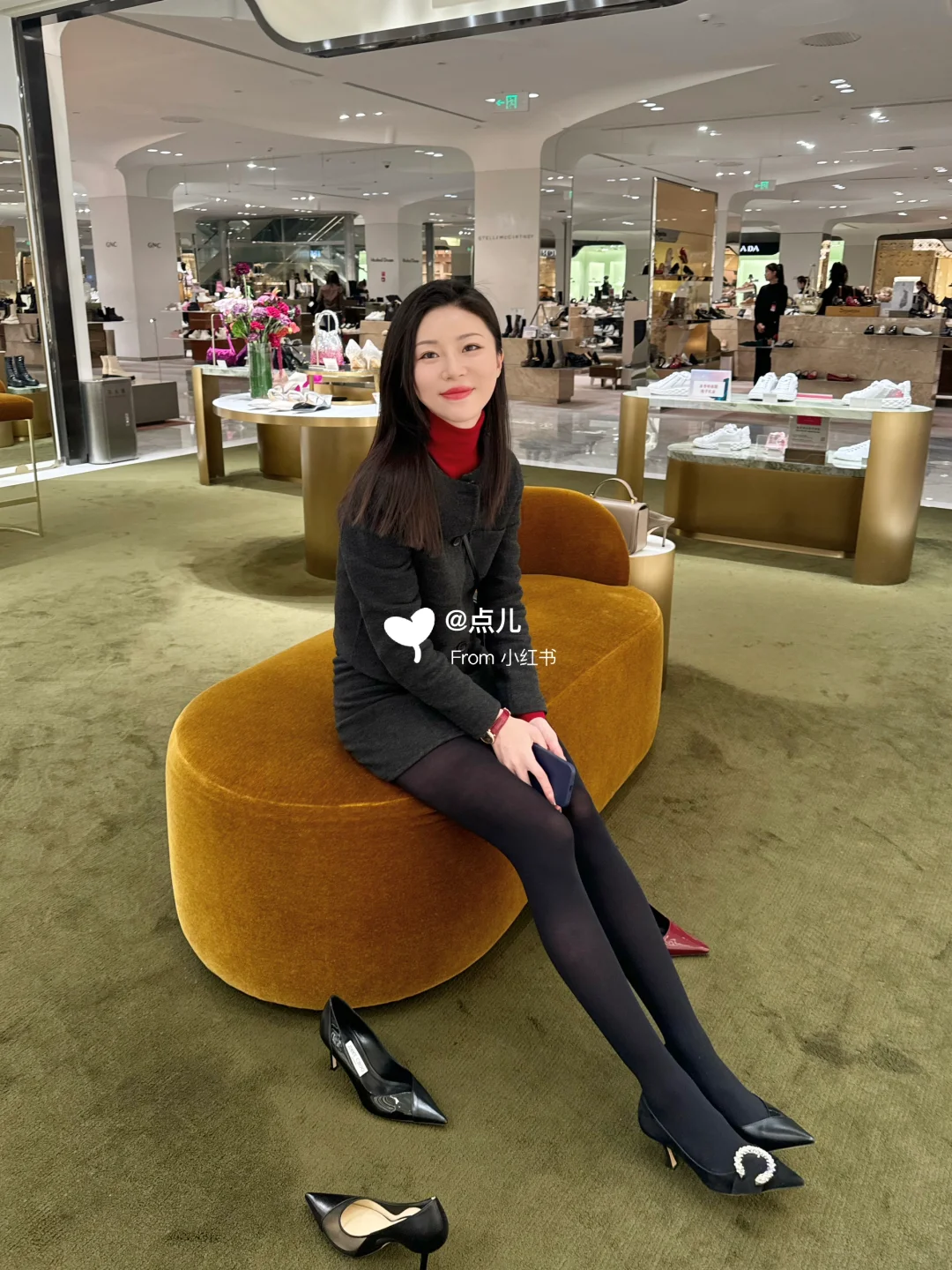 我发现穿高跟鞋不累脚的秘密了