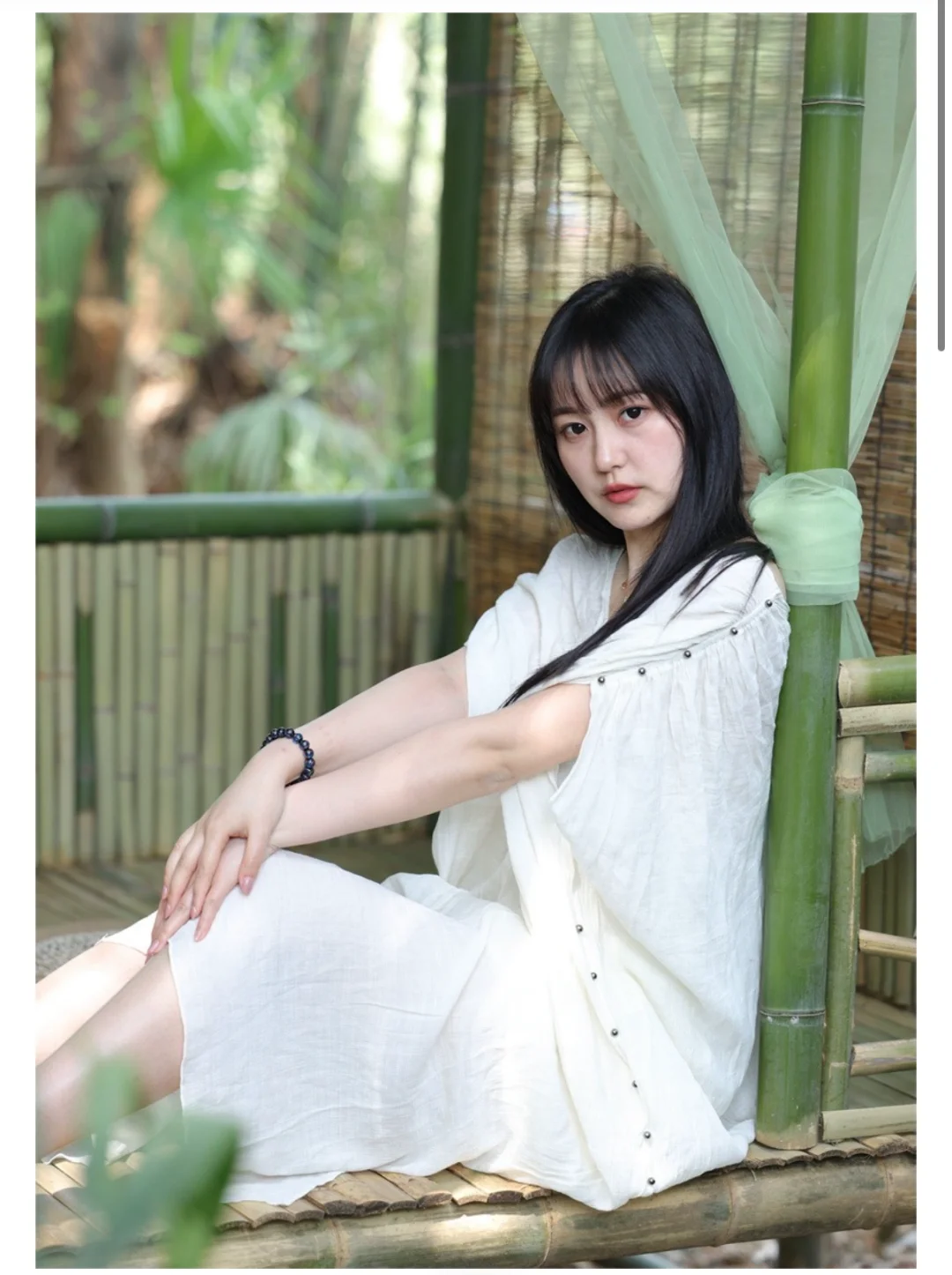 清纯嫩模糖糖唯美竹林