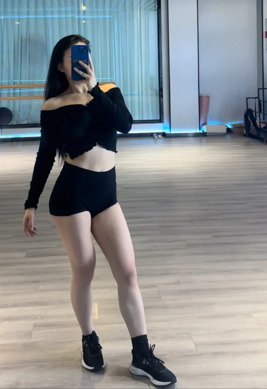 力量训练女