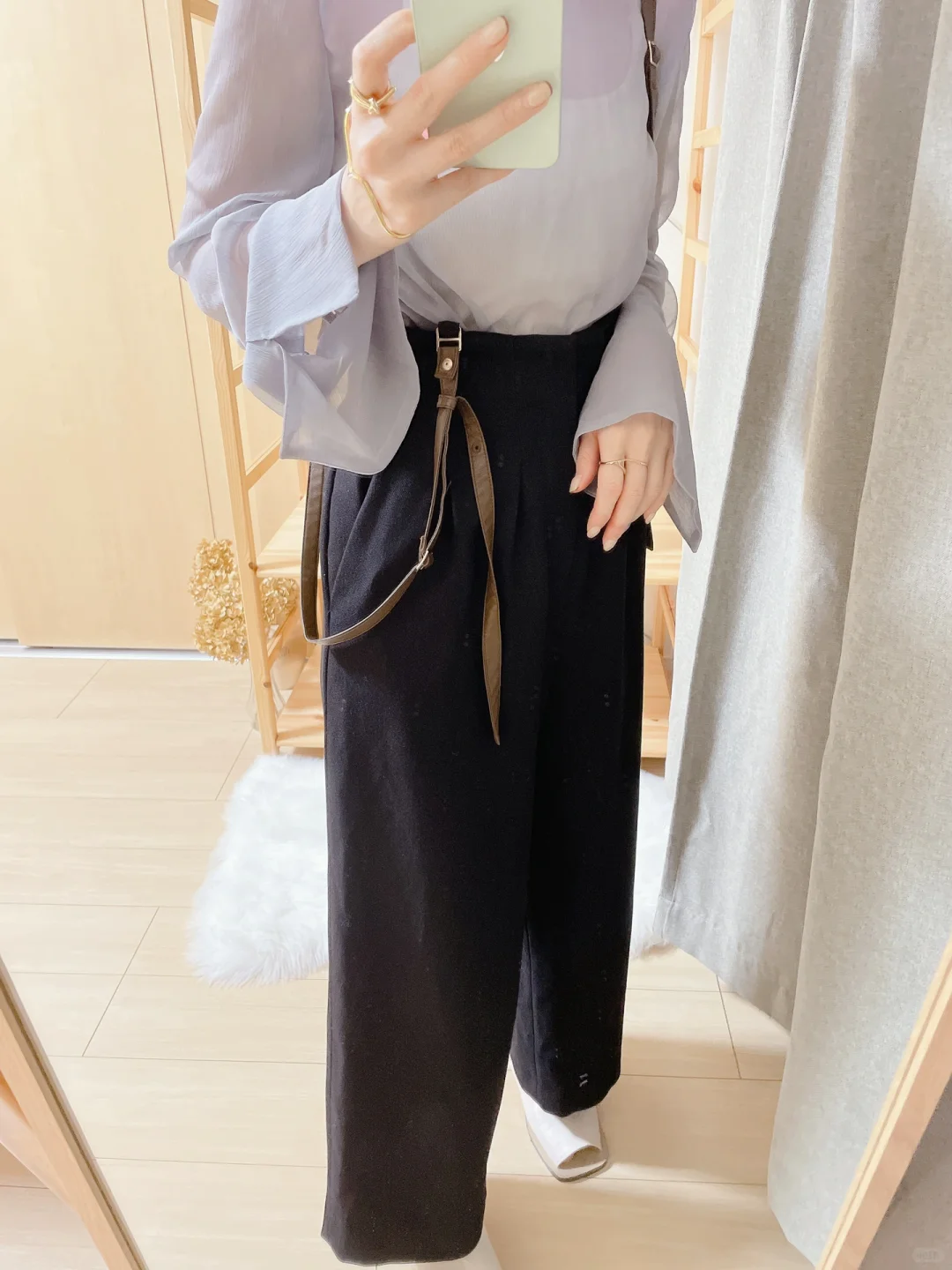 春季日系透视打底，偶尔也要慵懒女人味～