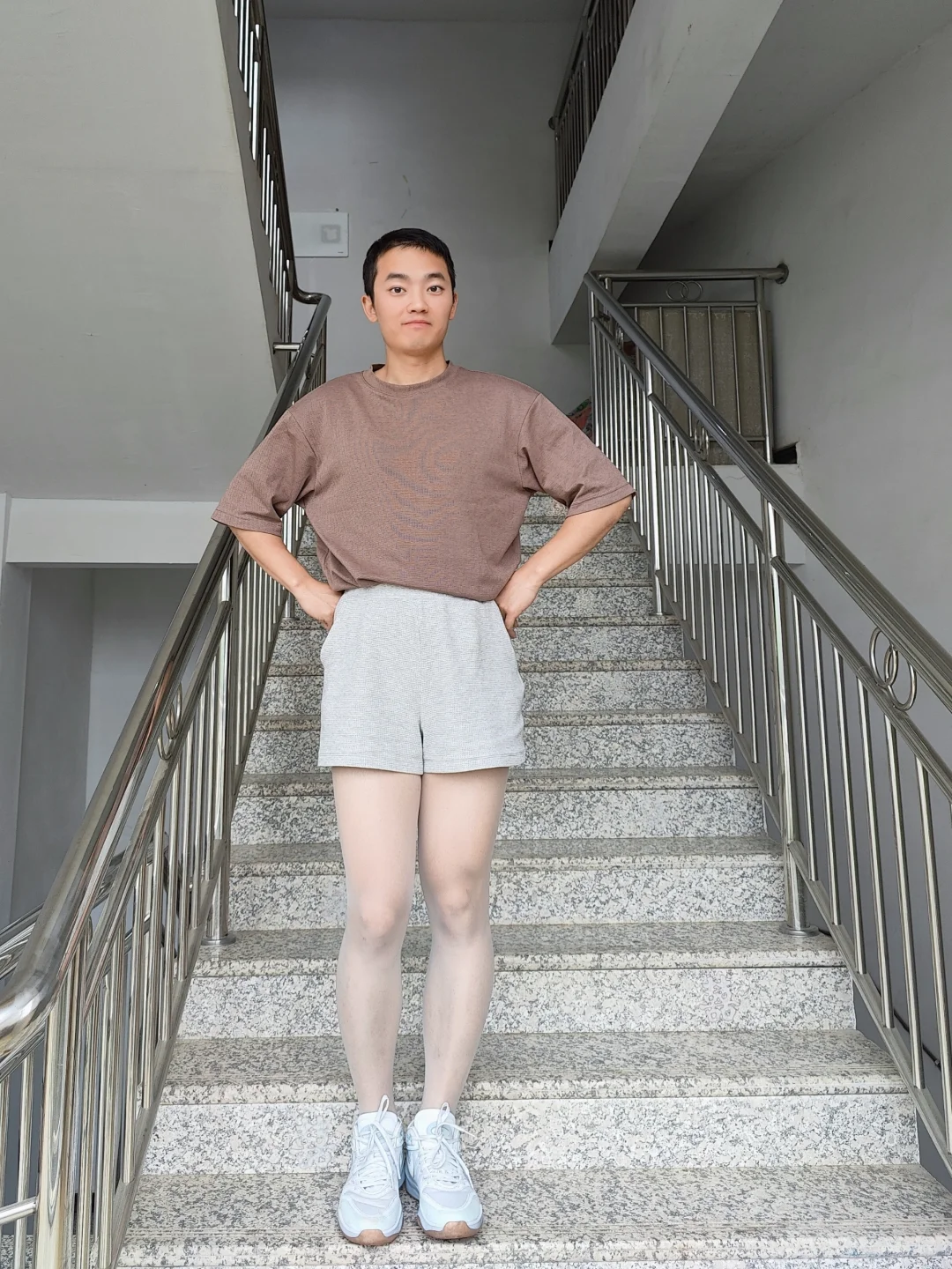 不同季节和体重下的白丝穿搭。