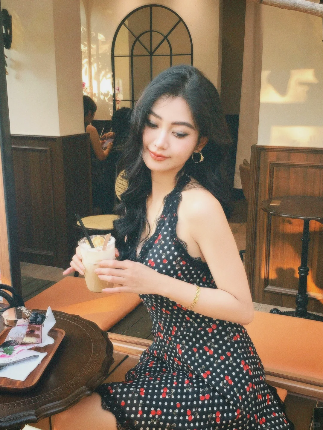 春天就是要穿波点碎花呀～