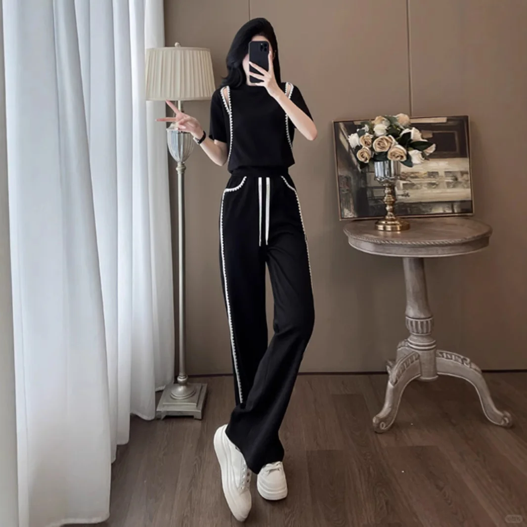 黑色两件套高级感满满