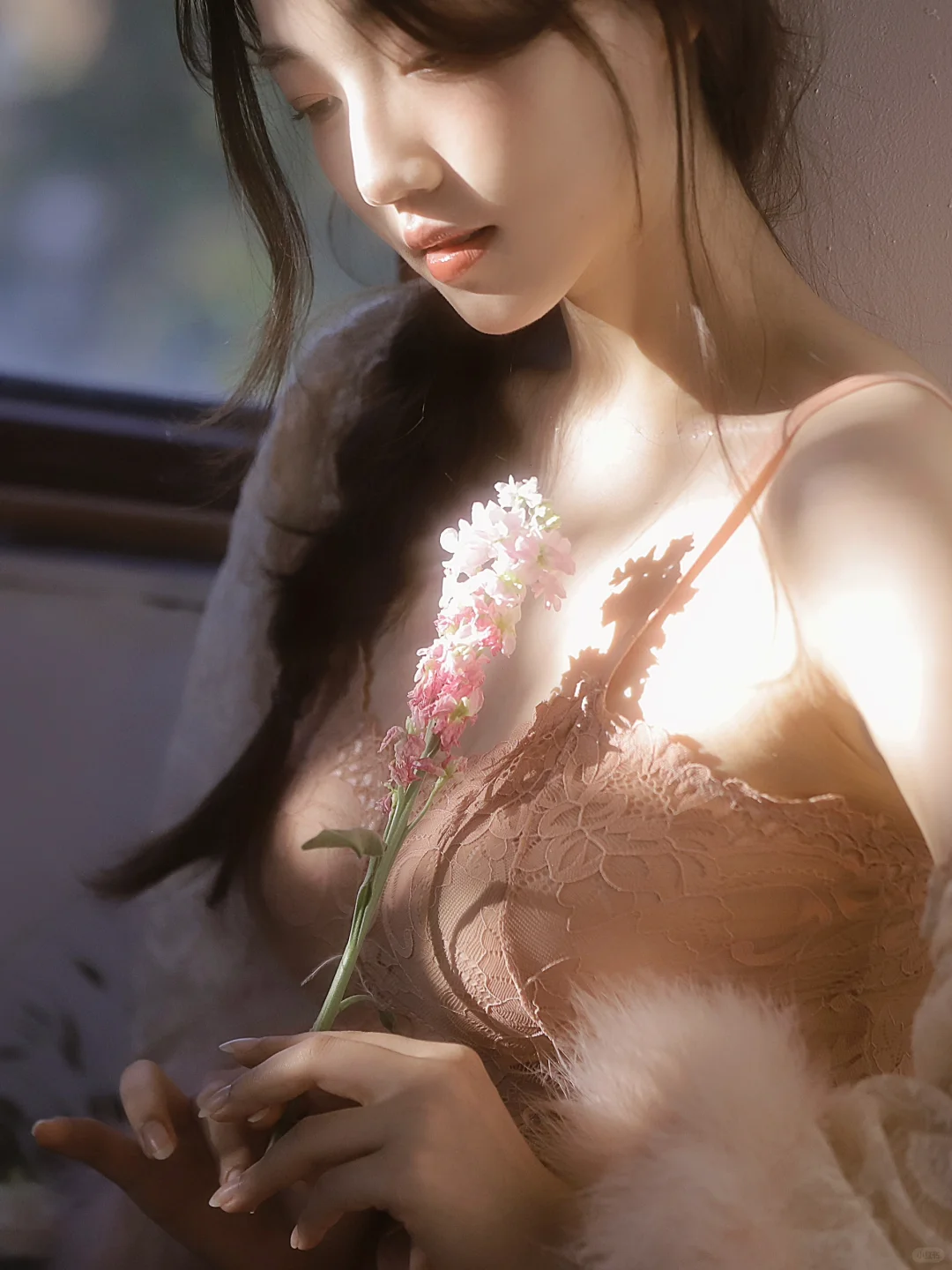 爱是神洒在肩头的光✨