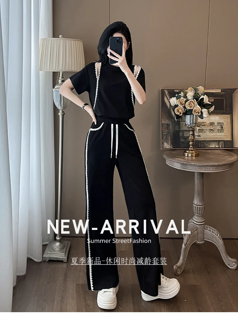 黑色两件套高级感满满