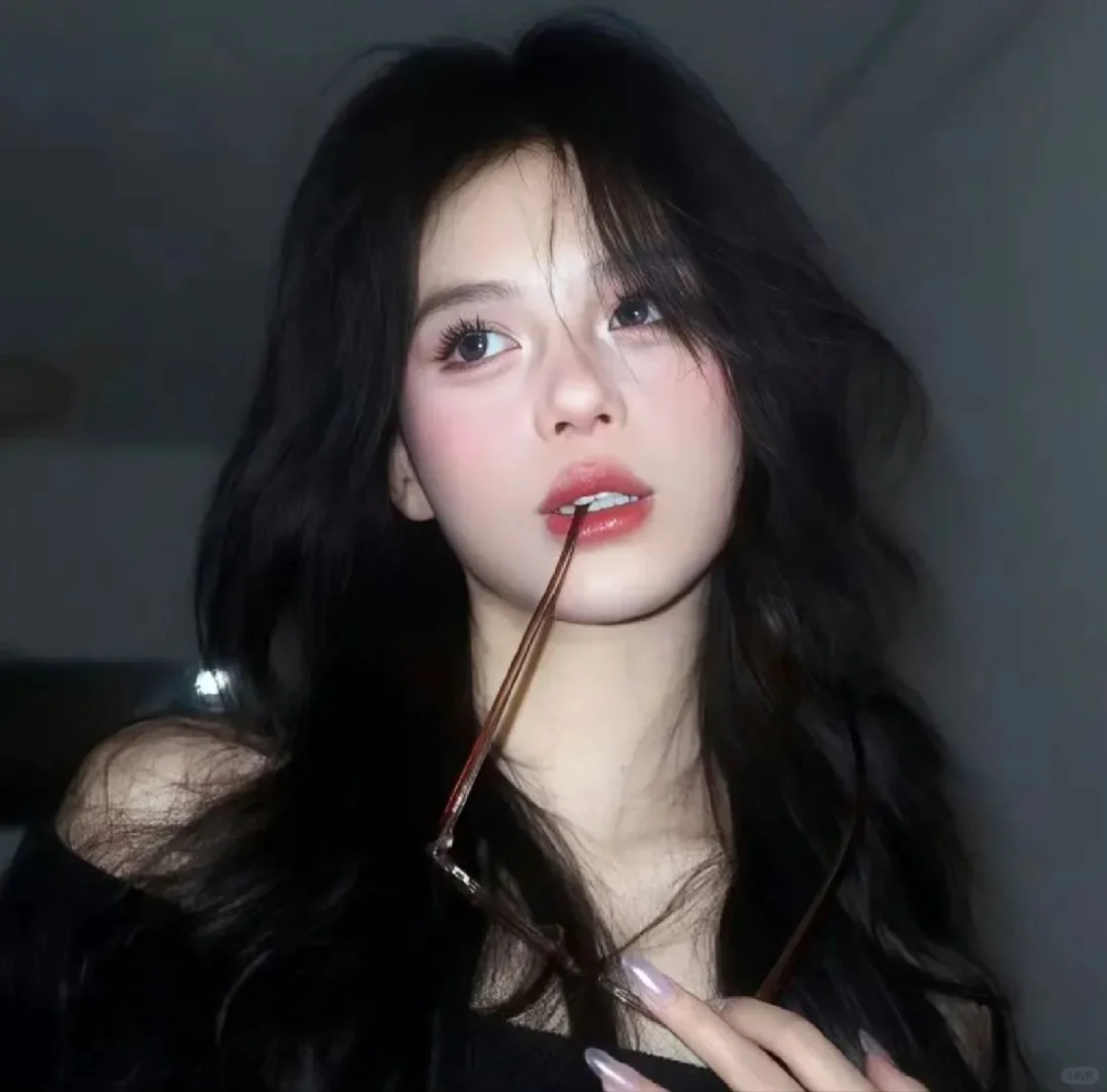 ｜高智感美女