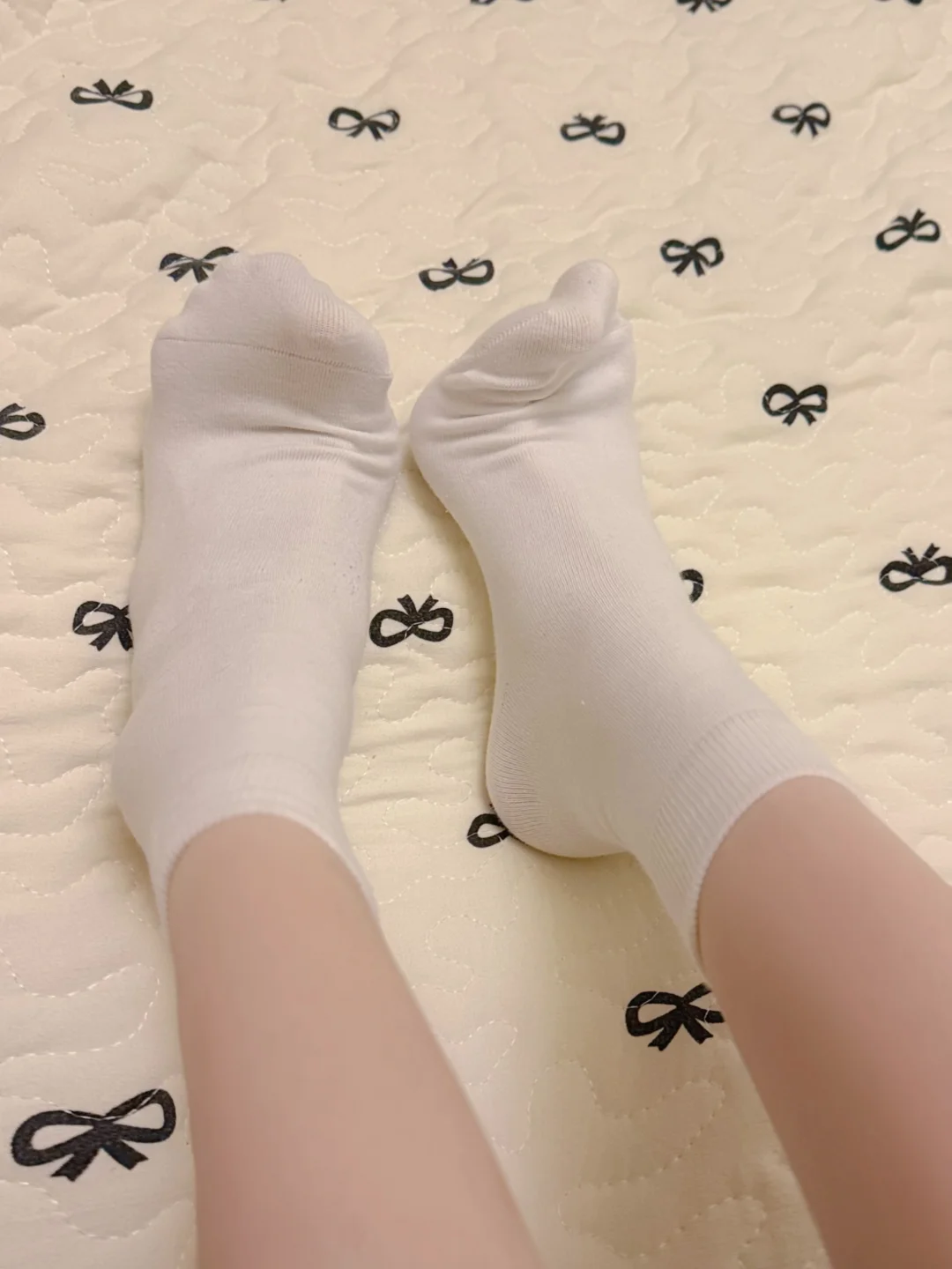 是谁还没穿过这双小白袜呀
