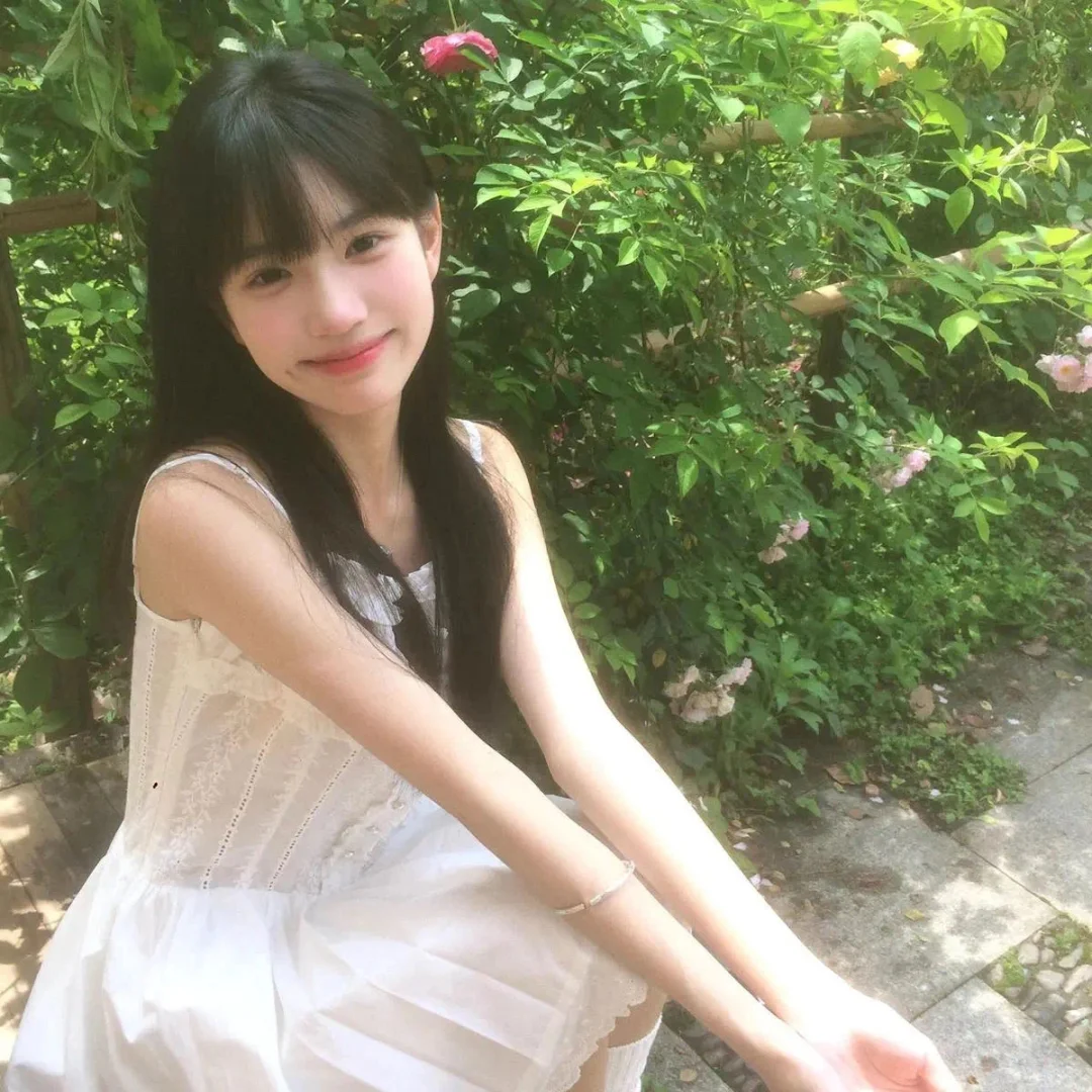 一整个被这组ins氛围感女生头像美哭了