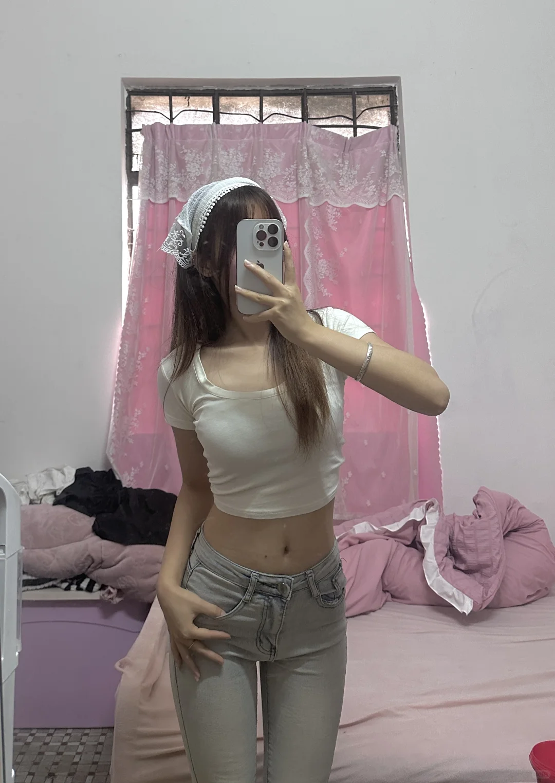 很内向，上班只想躲老板怀里