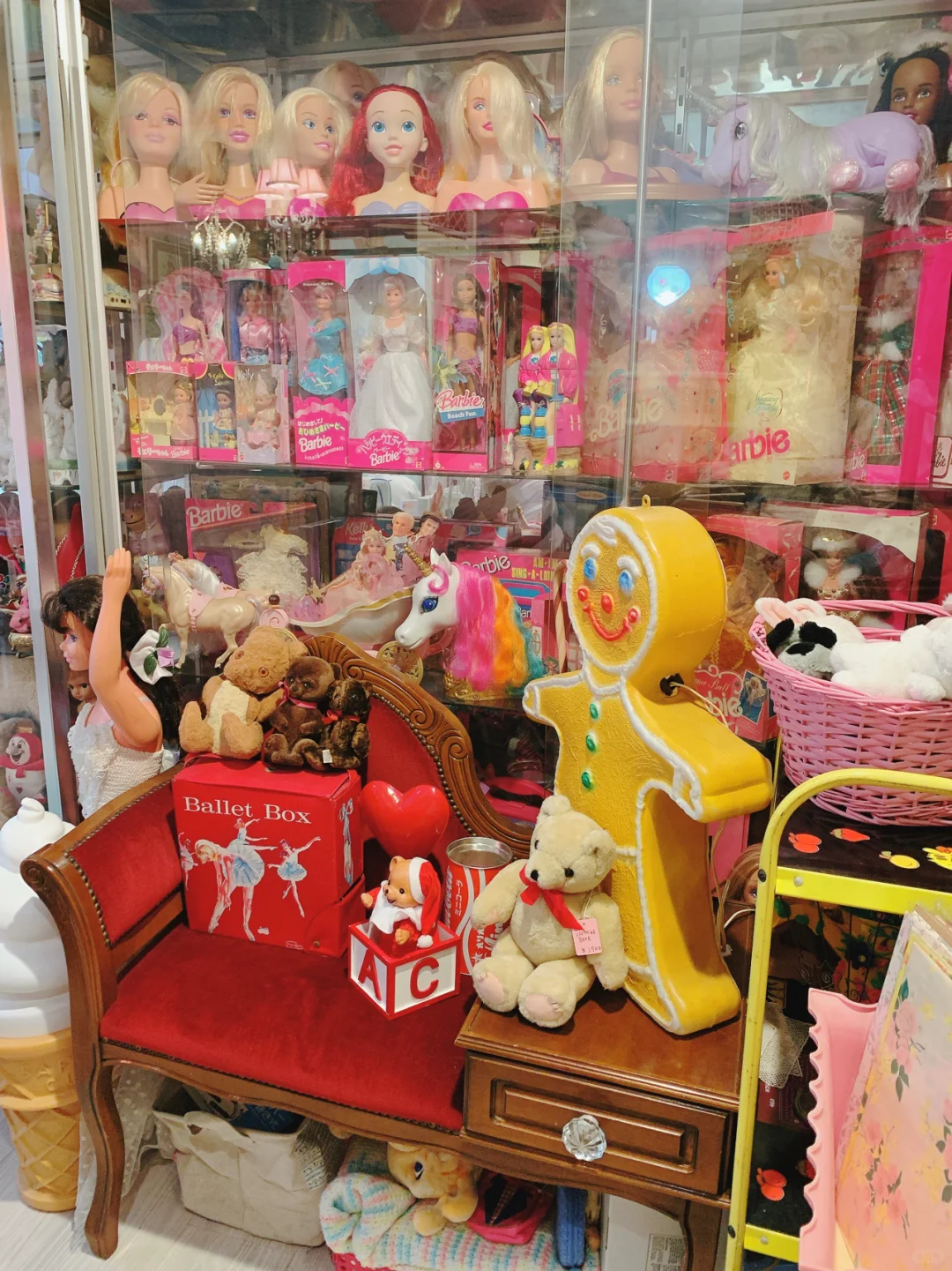 東京・神楽坂｜被玩具包围的童话咖啡店
