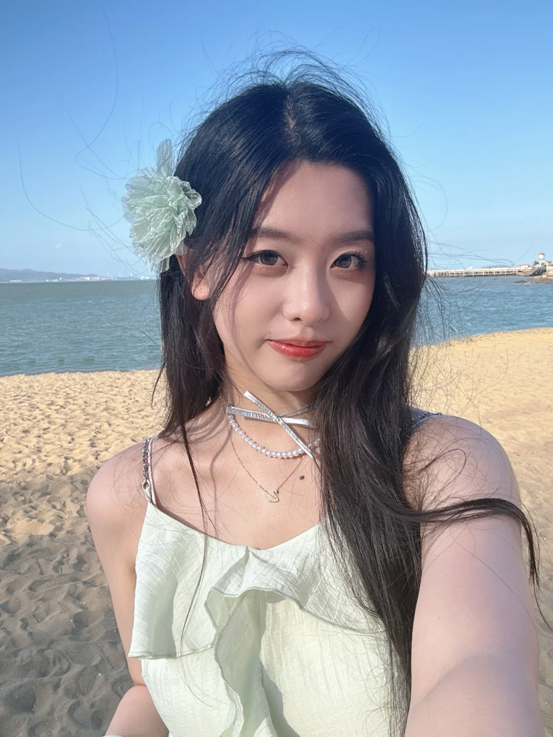 我愿称这套为薄巧系穿搭