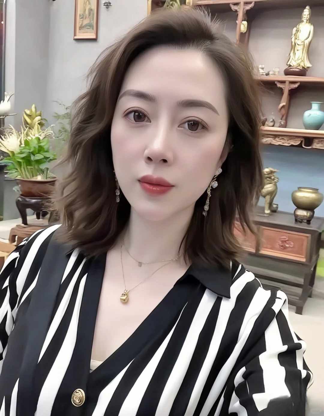 三十多岁的女人了 还相信爱情 可笑吗？