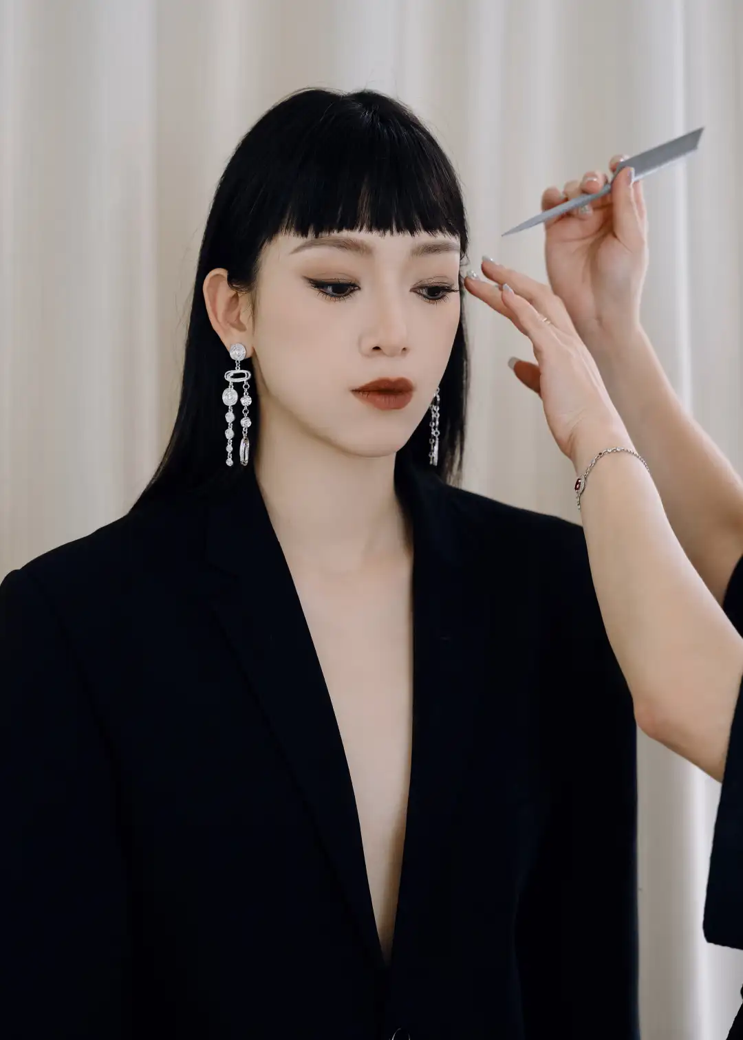 高智御姐系妆容