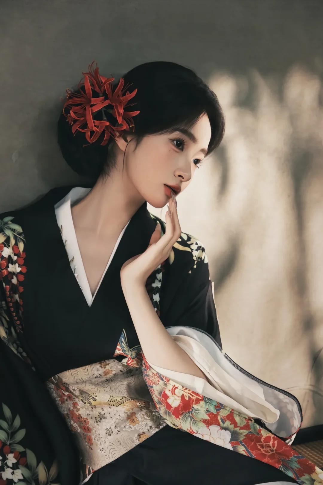 她像是开到荼蘼的花🌺 黑道千金写真