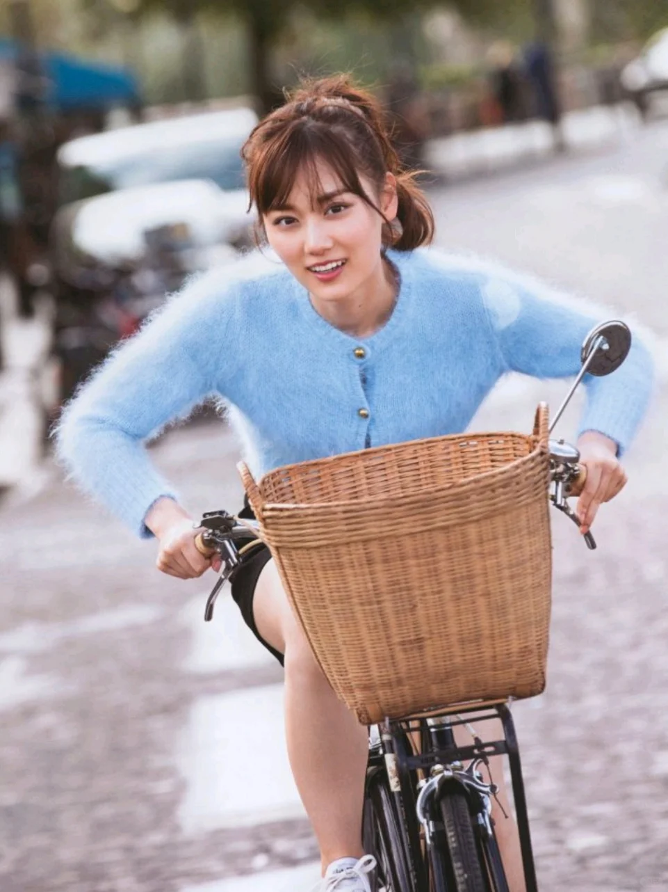 日系纯欲美少女！山下美月，人如其名好美啊
