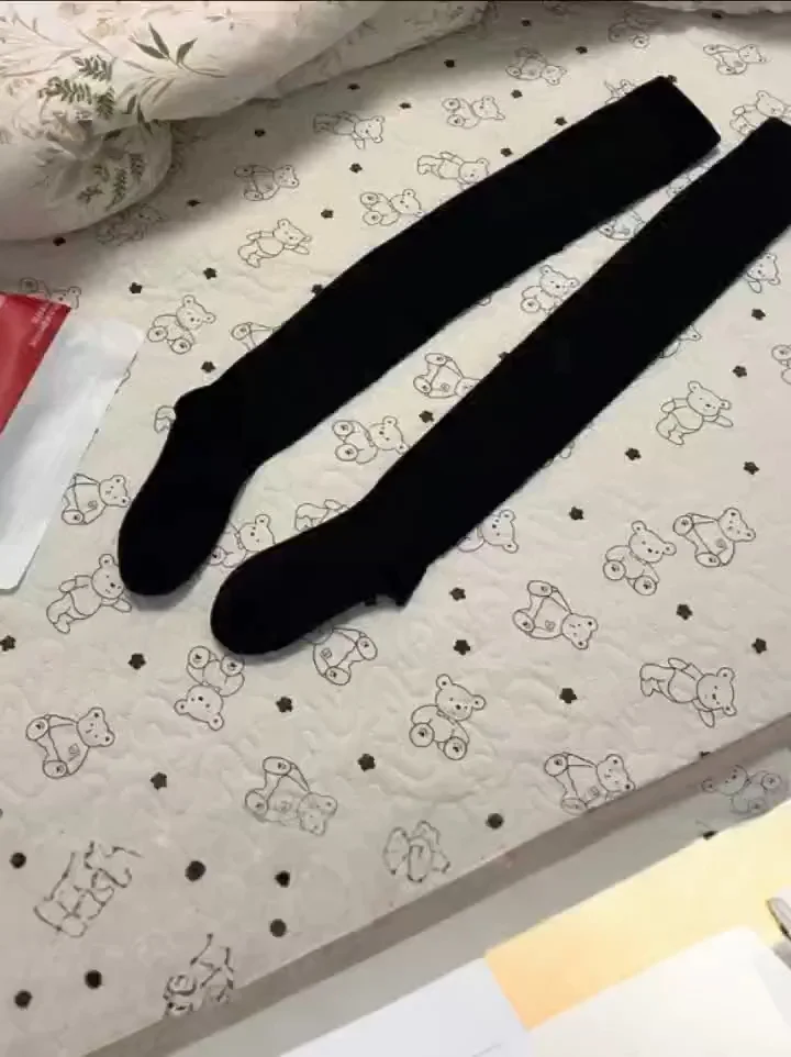 春夏神袜 | 黑色七分袜，时髦精的秘密武器