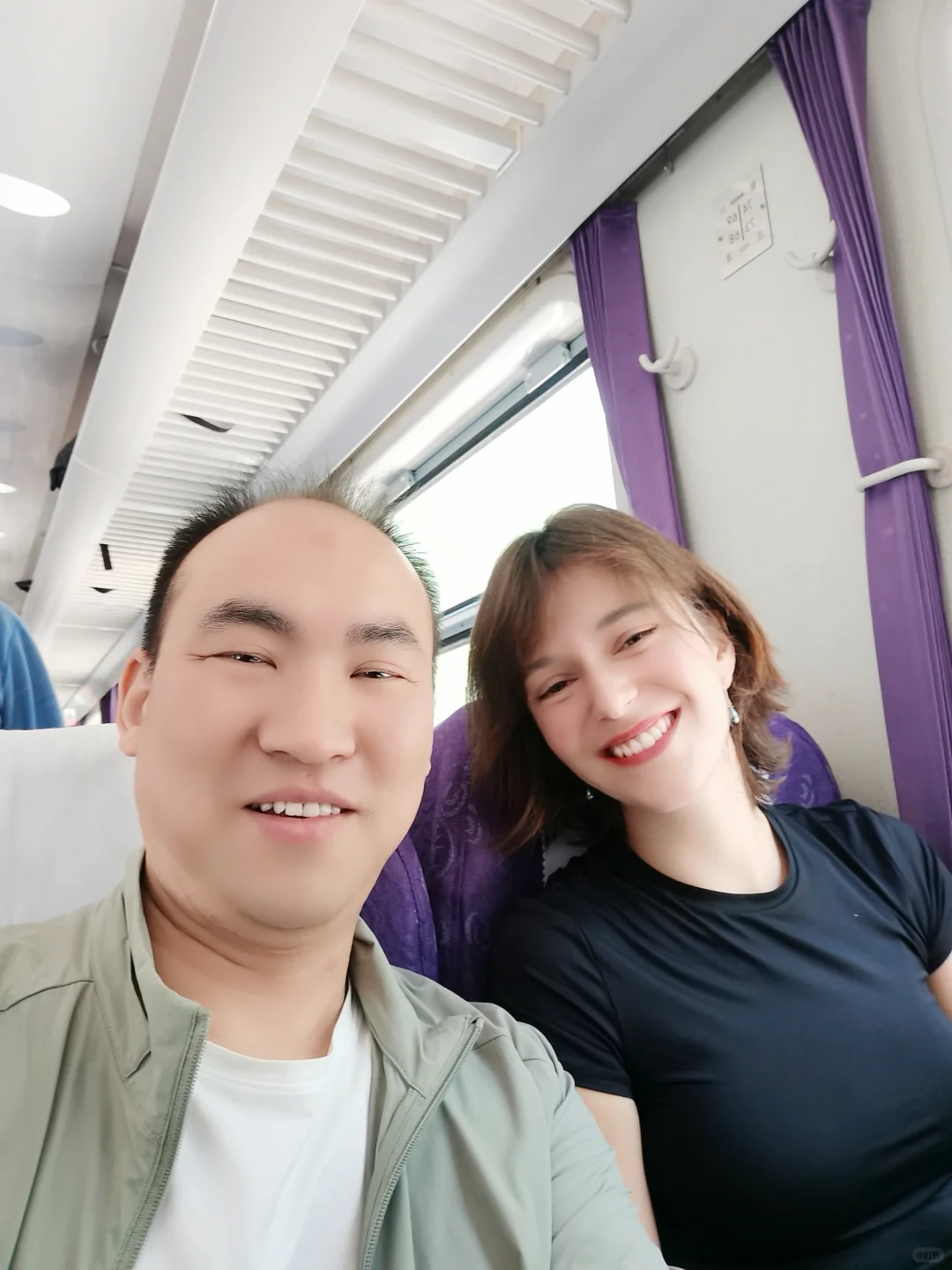 哈哈哈，猜猜这是哪个国家的美女