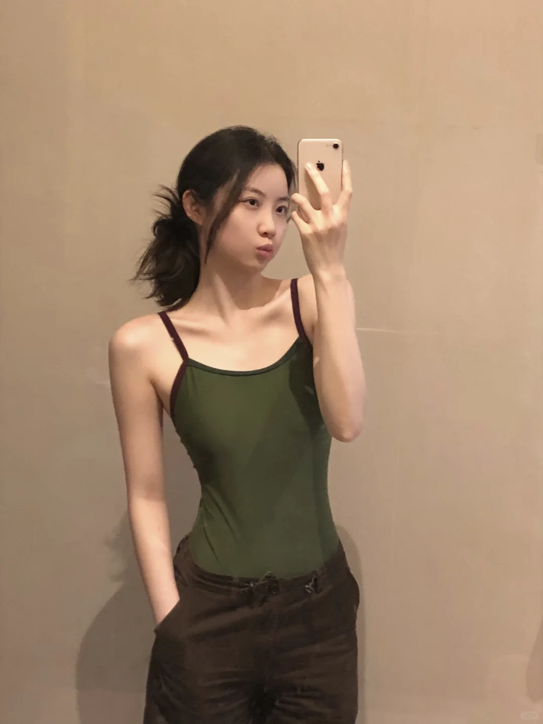 竞速泳衣的后背竟然是这种…