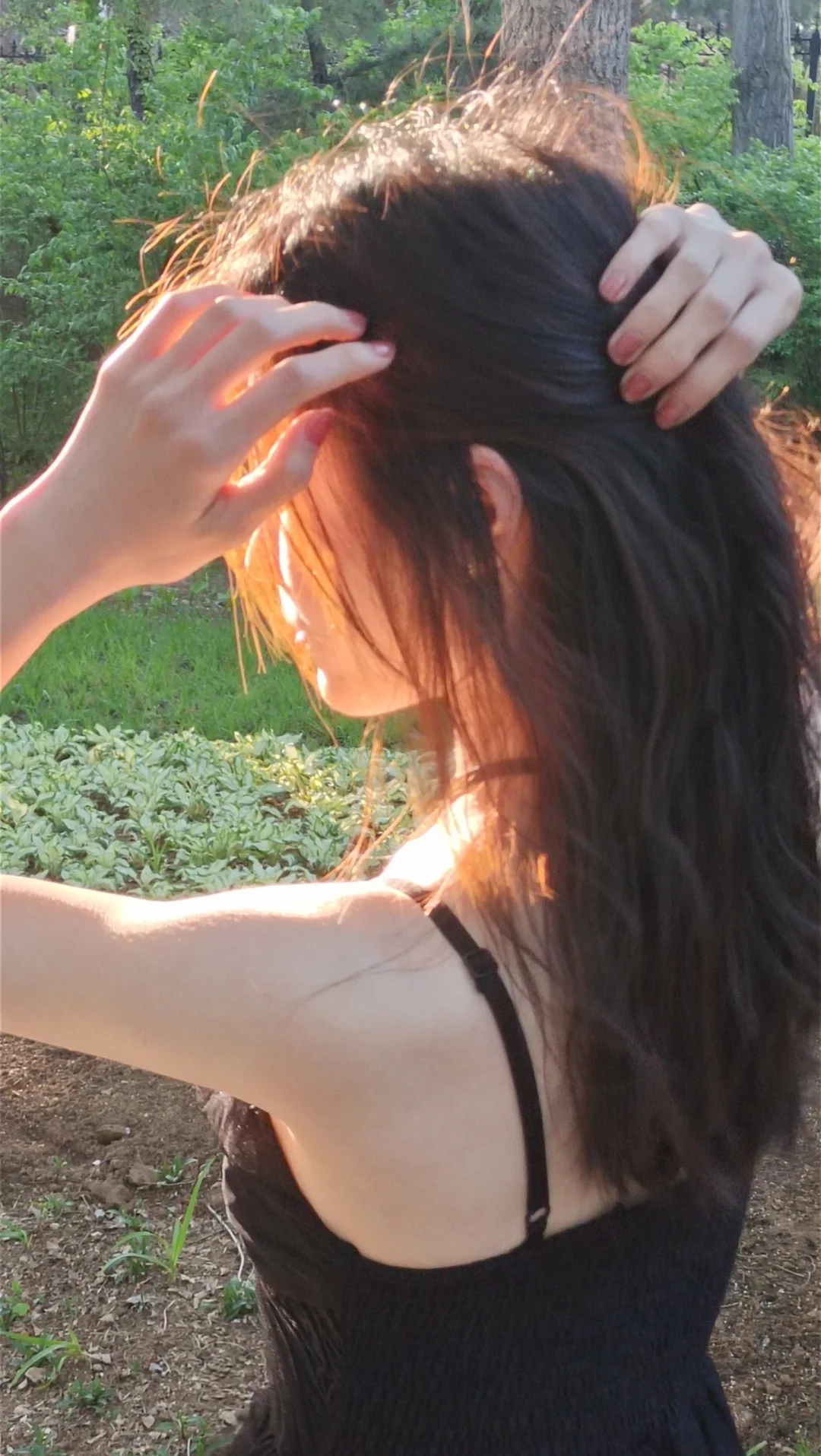 阳光下的发丝好好看呀☀️