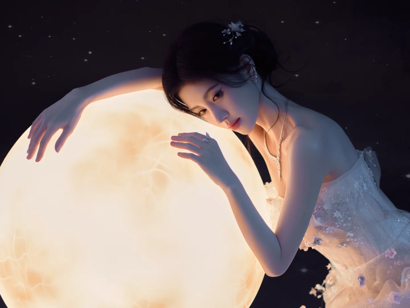 女明星妆造鉴赏丨鞠婧祎