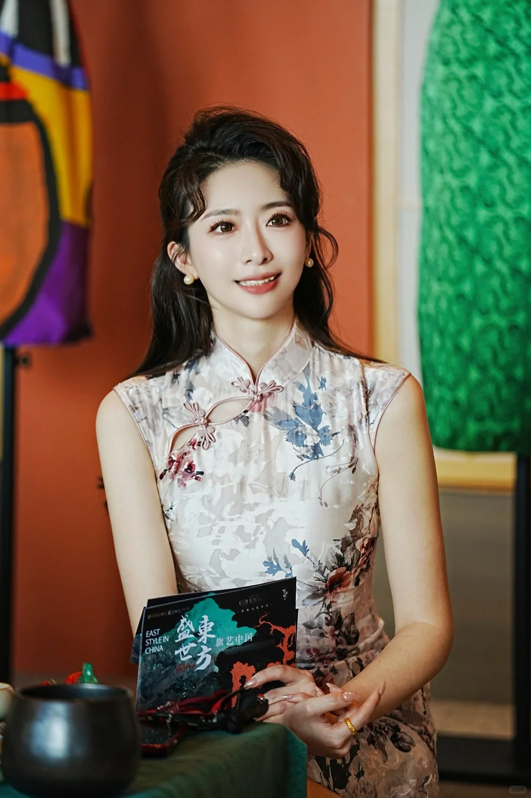 女主持 “一袭旗袍 一梦芳华”