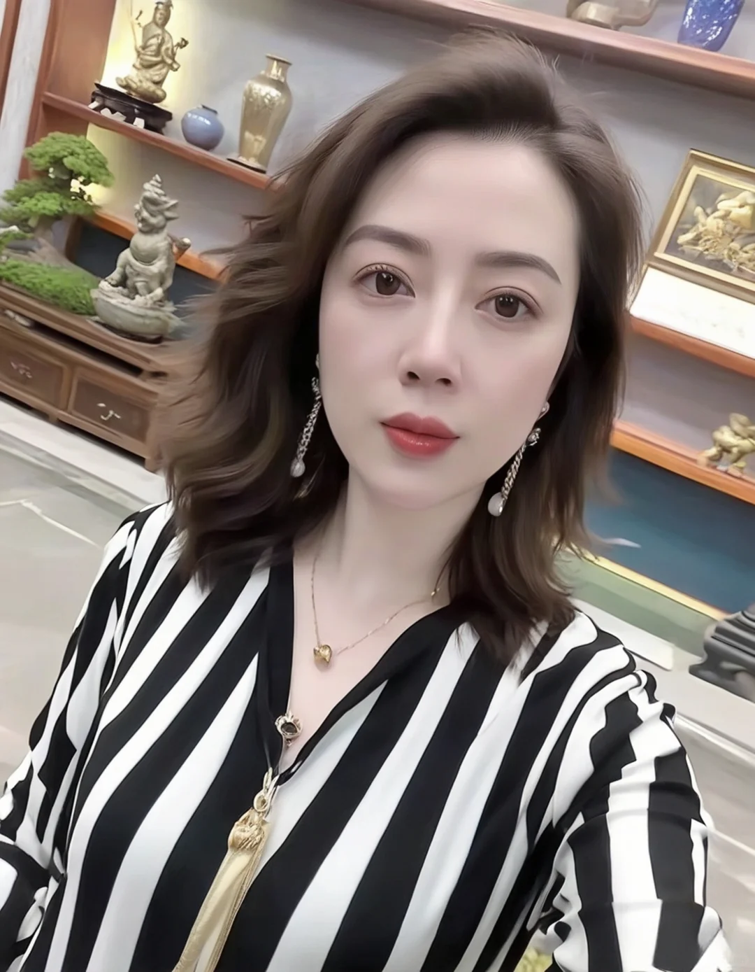 三十多岁的女人了 还相信爱情 可笑吗？